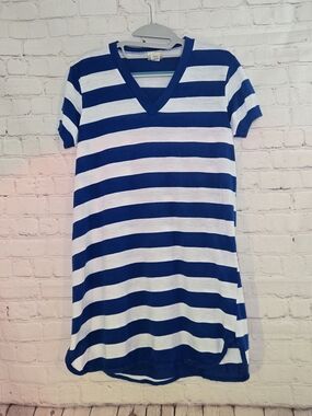 Blue & White Striped V-Neck Tunic Top